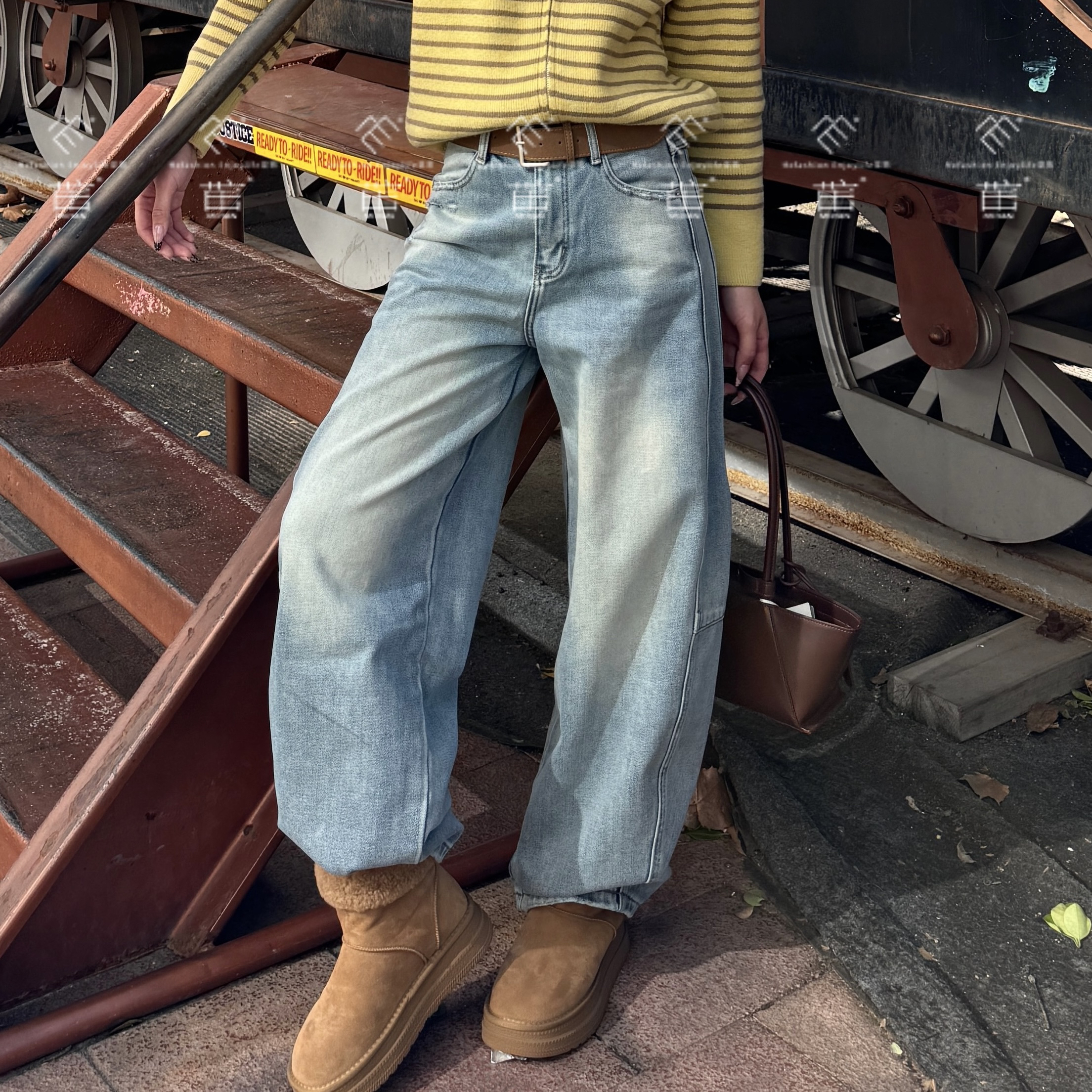 2025秋冬季加绒加厚弯刀裤水洗牛仔浅色牛仔裤519792