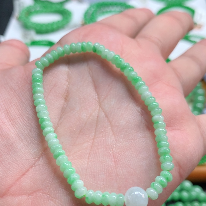 翡翠未镶嵌手链翡翠