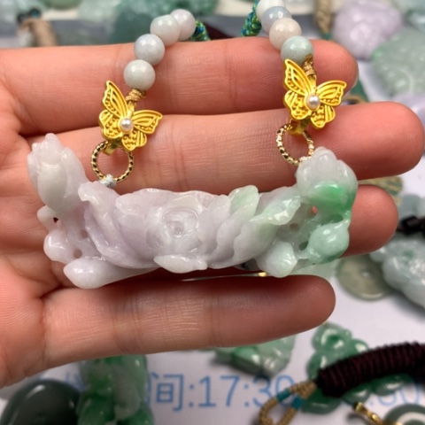 翡翠颈饰未镶嵌翡翠