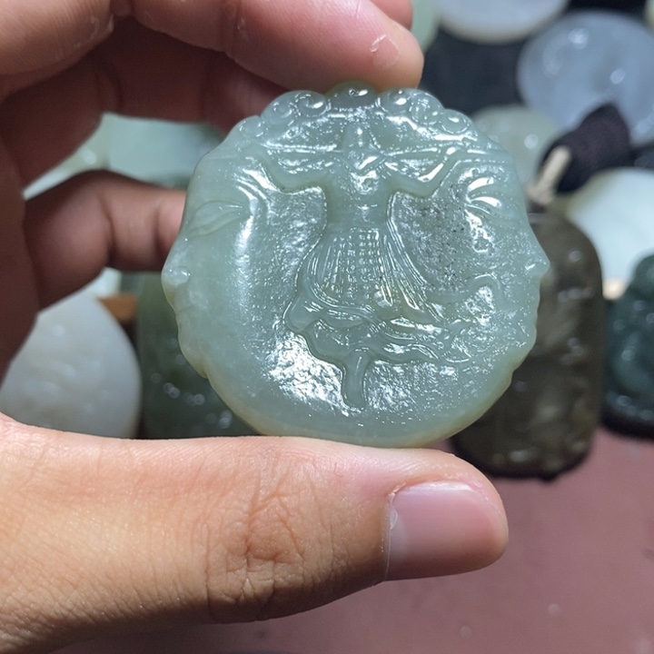 和田玉未镶嵌珠宝奇石