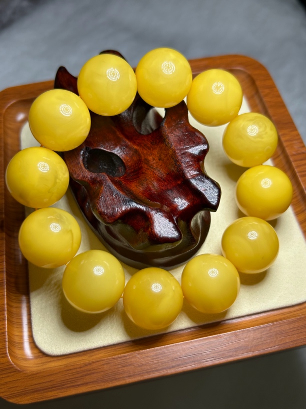 俄罗斯满蜜鸡油黄单圈手串21mm轻奢时尚百搭素圈珠珠精美