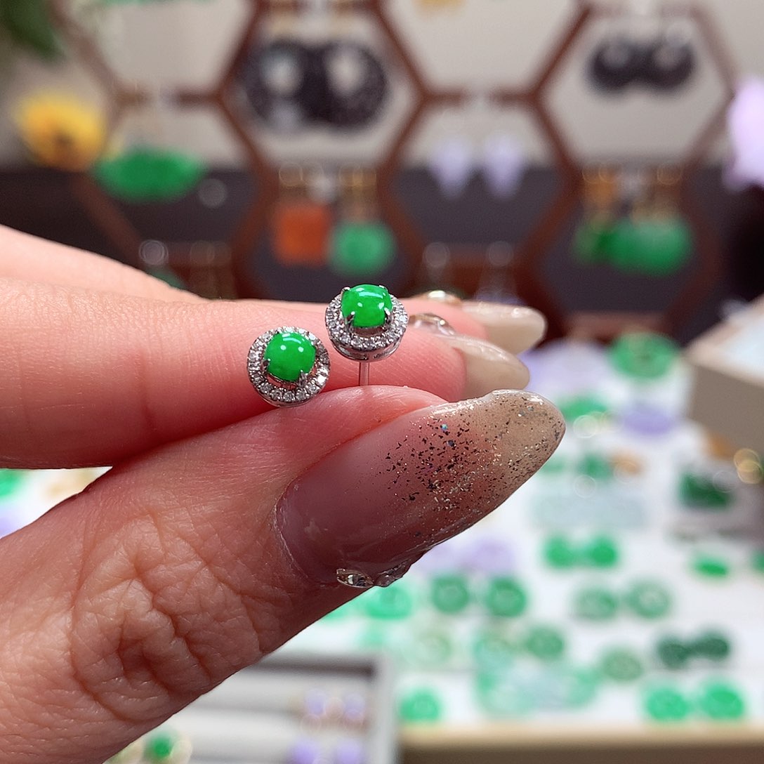 翡翠耳饰18K金镶嵌天然翡翠