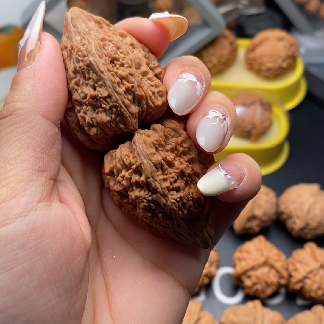 文玩核桃把件塔尖34