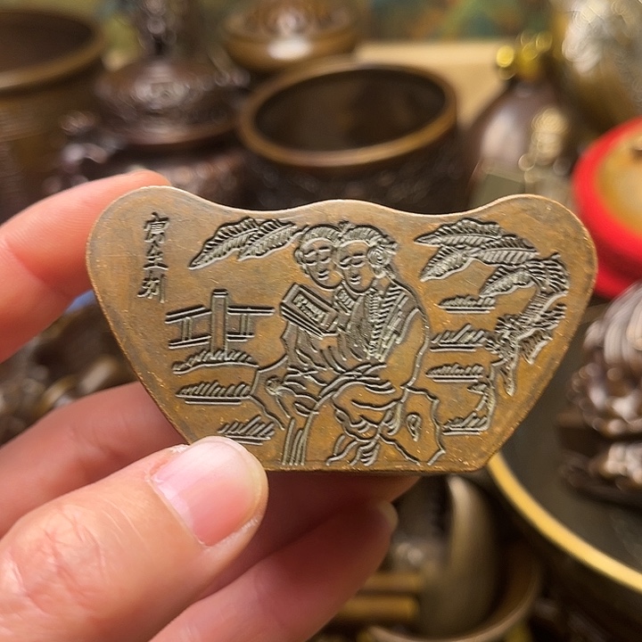 精美铜器批发档口