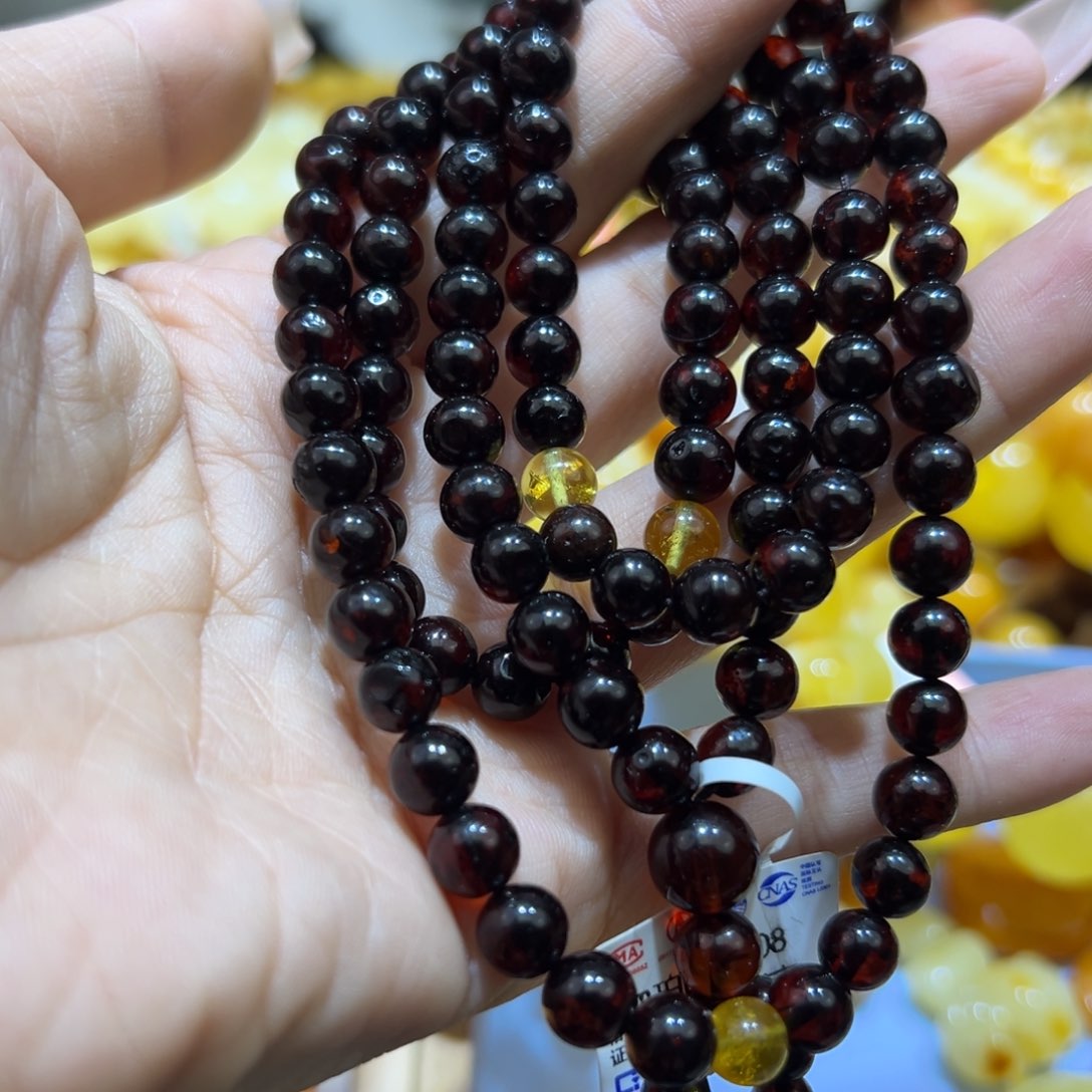 琥珀珠宝奇石未镶嵌