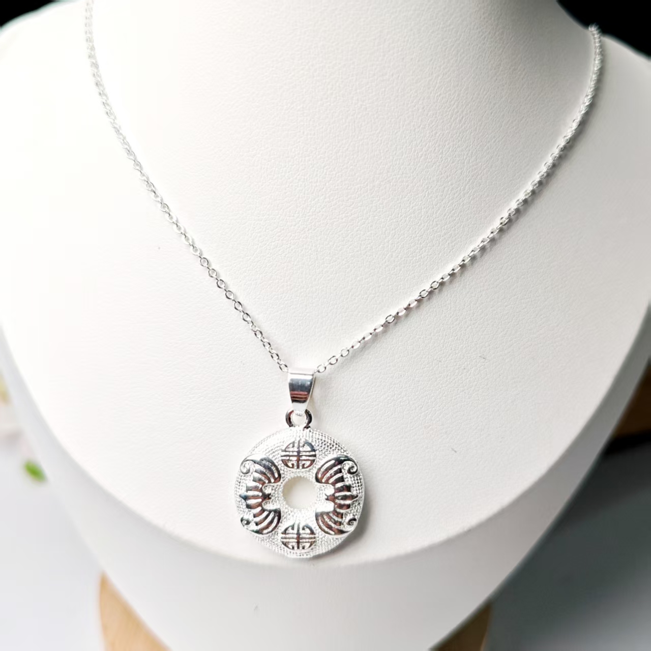 里外实心K24箔珍好物吊坠t168