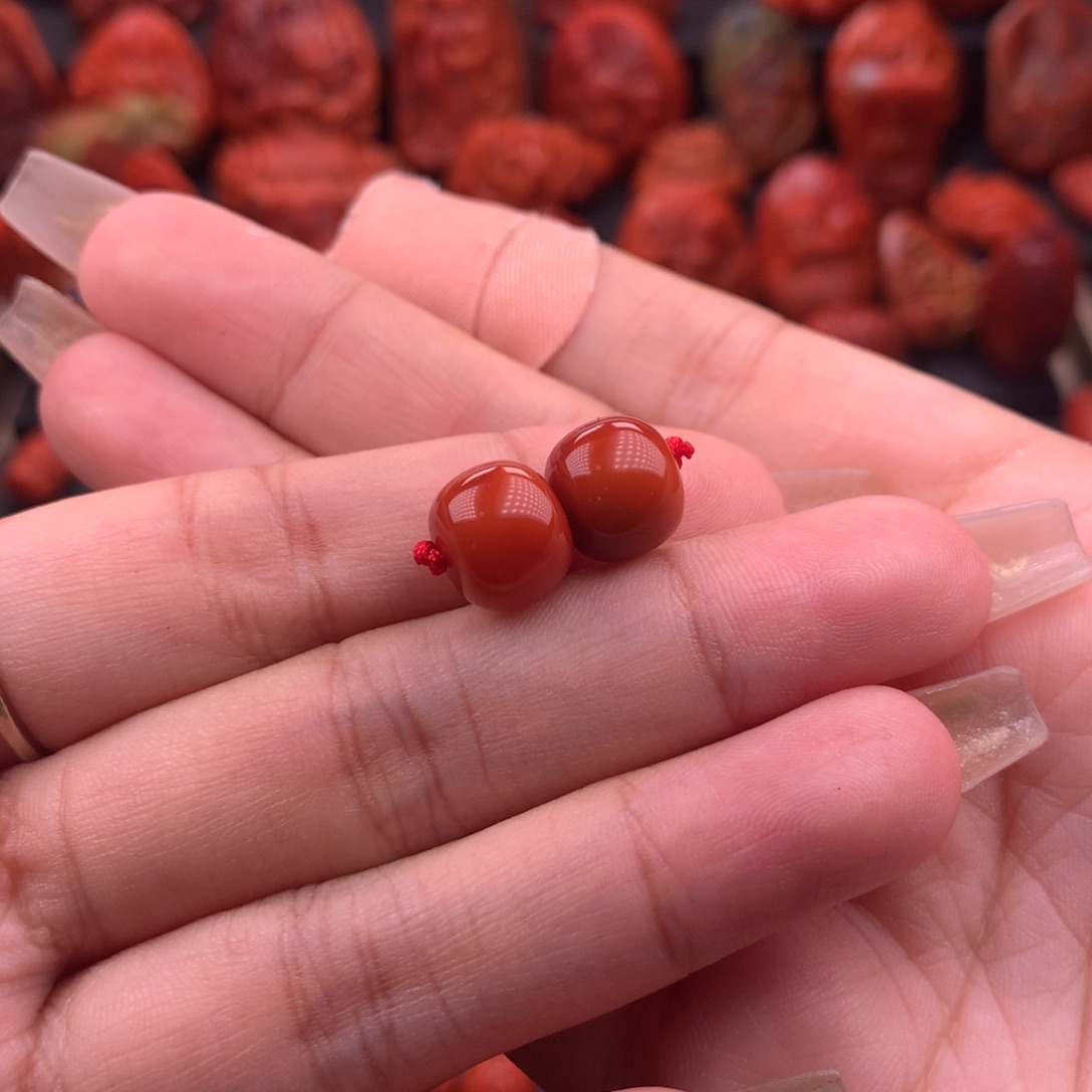 南红玛瑙南红川料原矿老型单珠10.6mm未镶嵌