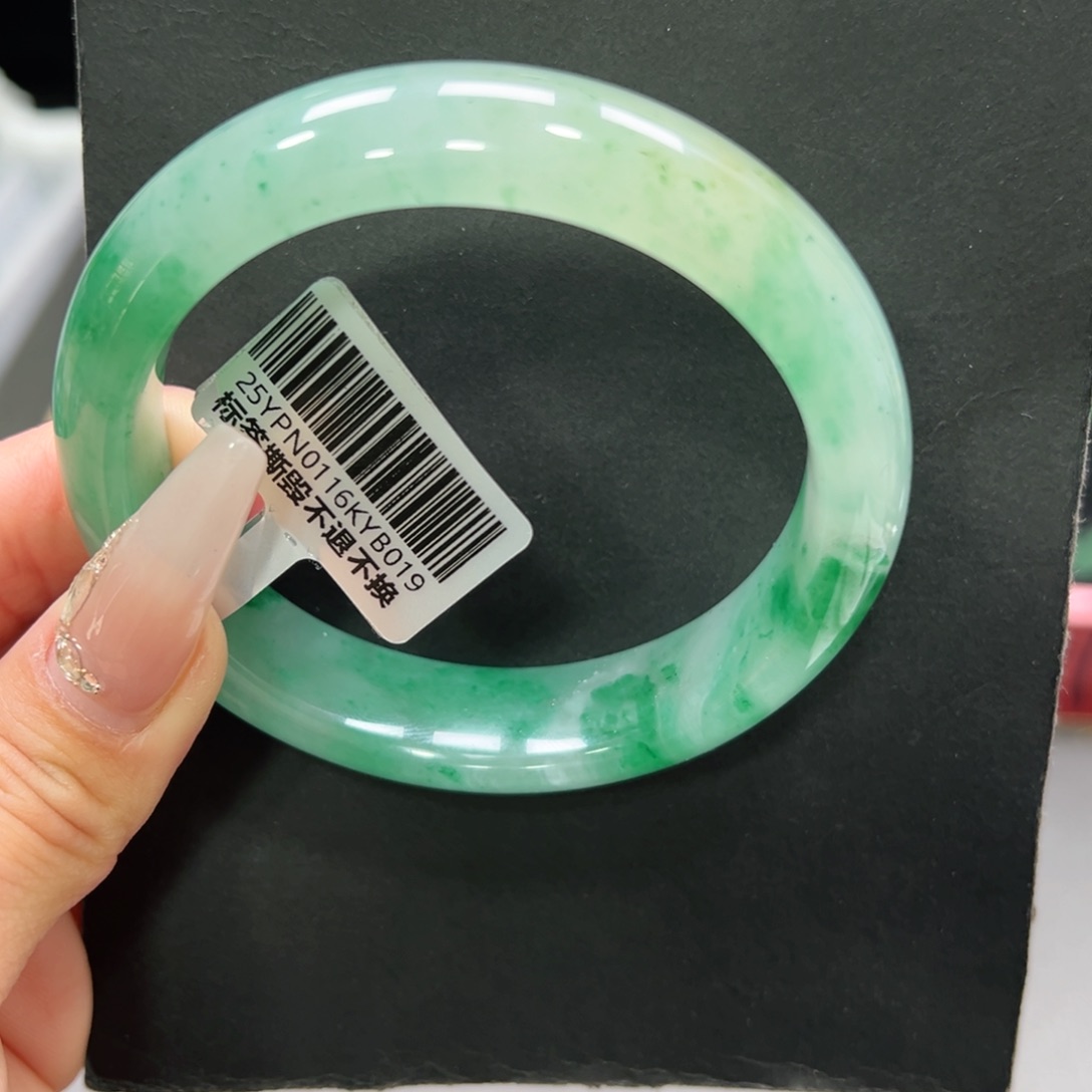 石英质玉手镯未镶嵌➕朵朵61.0