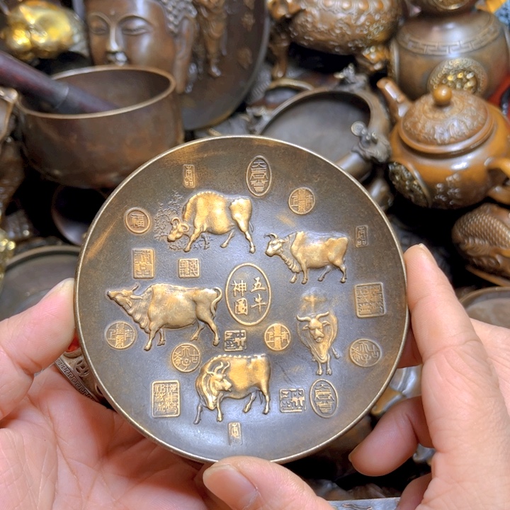 铜器摆件收收藏藏