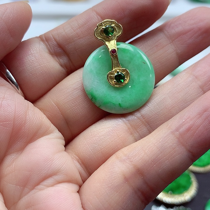 颈饰银S925镶嵌翡翠翡翠