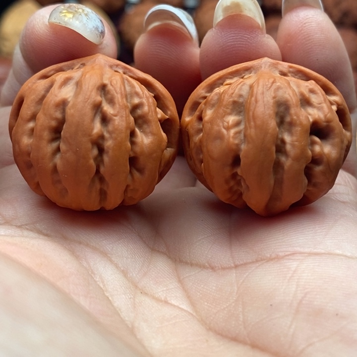核桃精品文玩核桃手捻金瓜