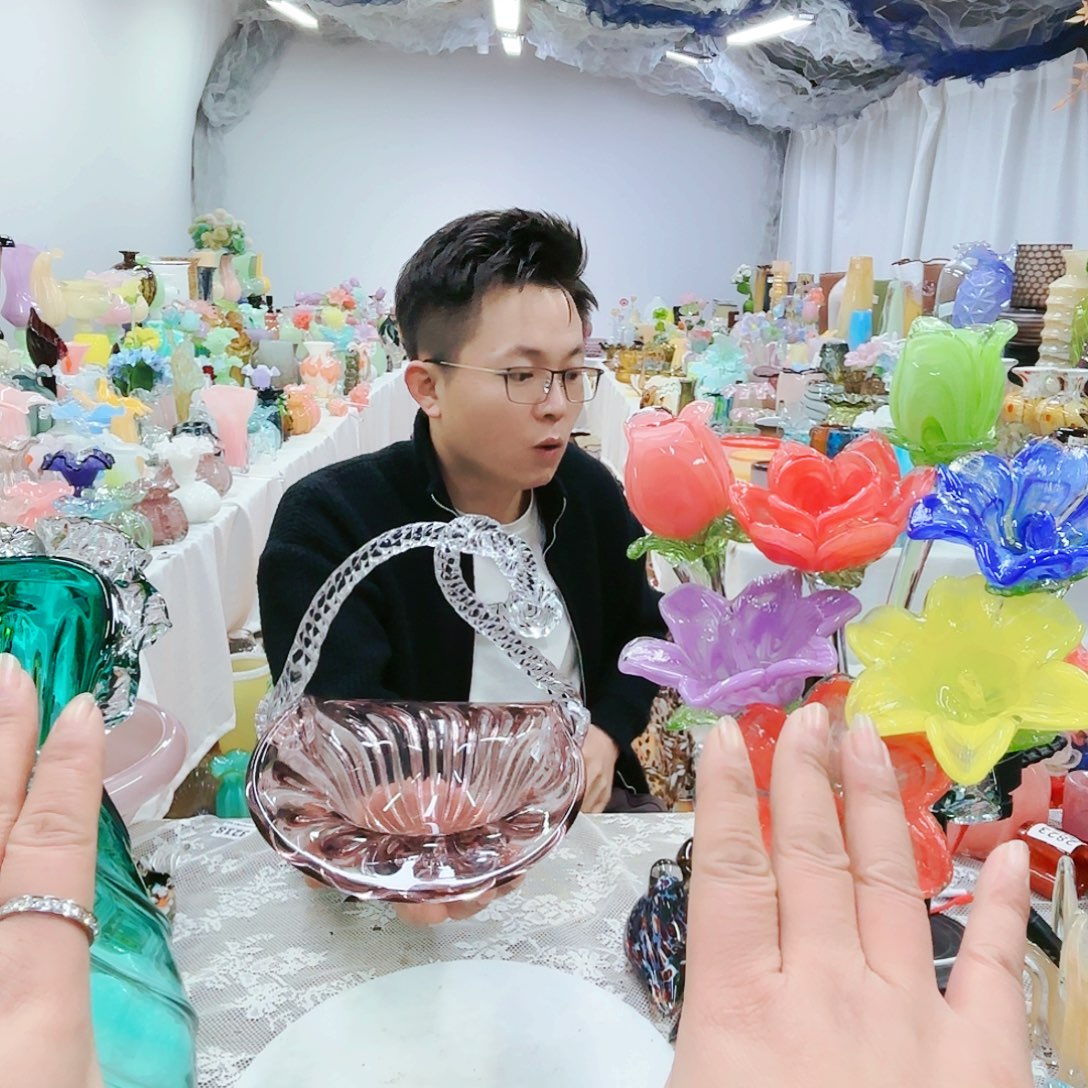 福利不退不换琉璃花瓶艺术品