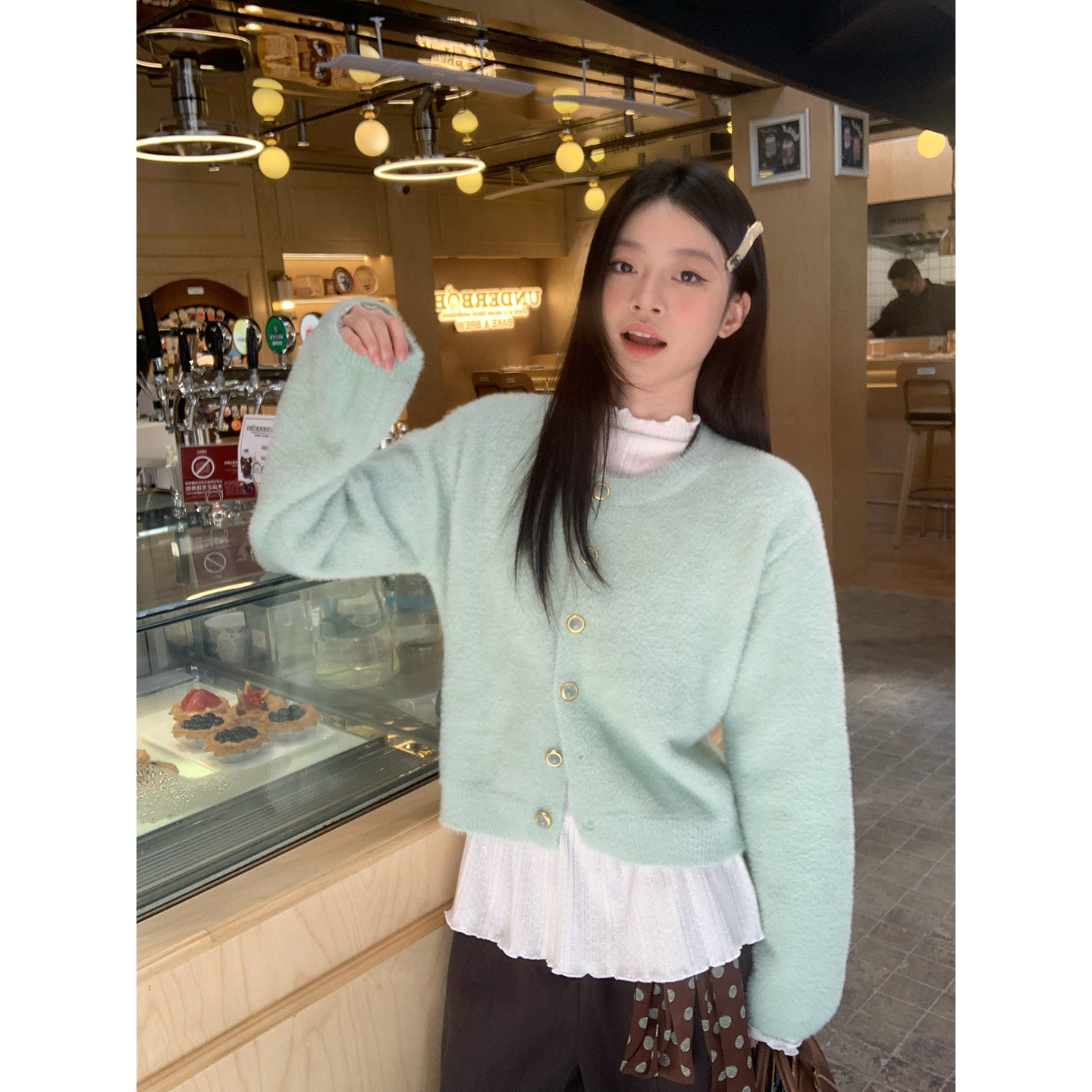 宋正恩10/8 10:00AM上新【韩系清新~水绿色仿水貂毛衣开衫】AAM071