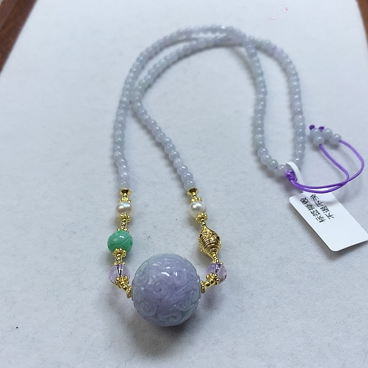 翡翠颈饰未镶嵌吊坠