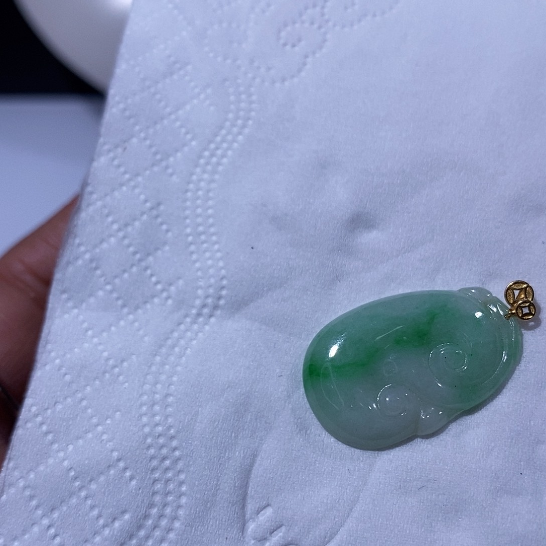 翡翠吊坠(不含链)未镶嵌