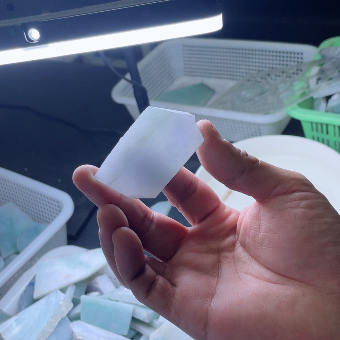 定制翡翠未镶嵌翡翠