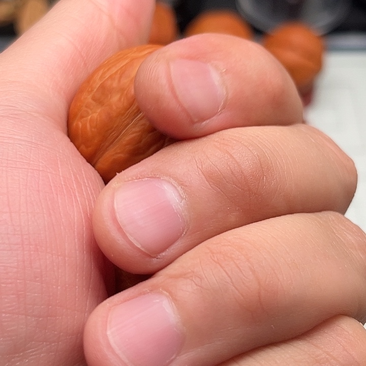 隨***緣把件文玩核桃三棱