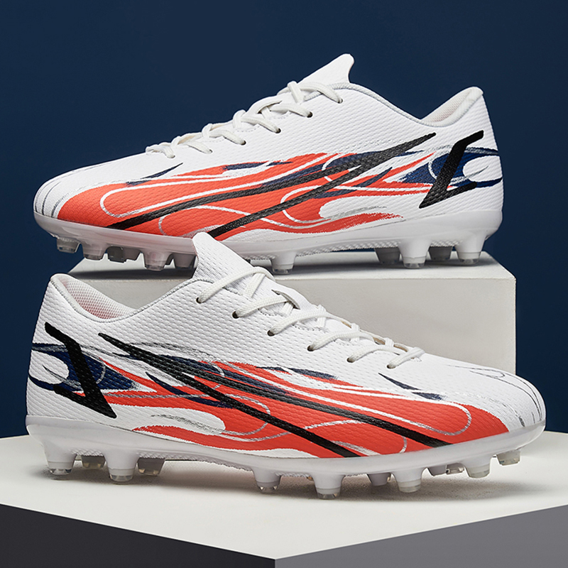 大码男鞋45加宽加肥运动鞋46短碎钉长钉足球鞋47比赛训练专用鞋48