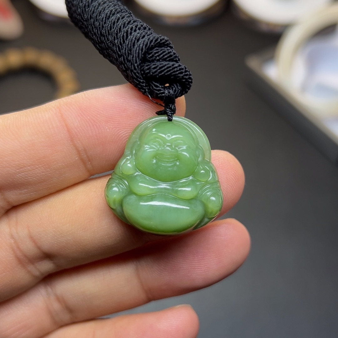 和田玉（碧玉）未镶嵌颈饰和田玉碧玉佛公吊坠