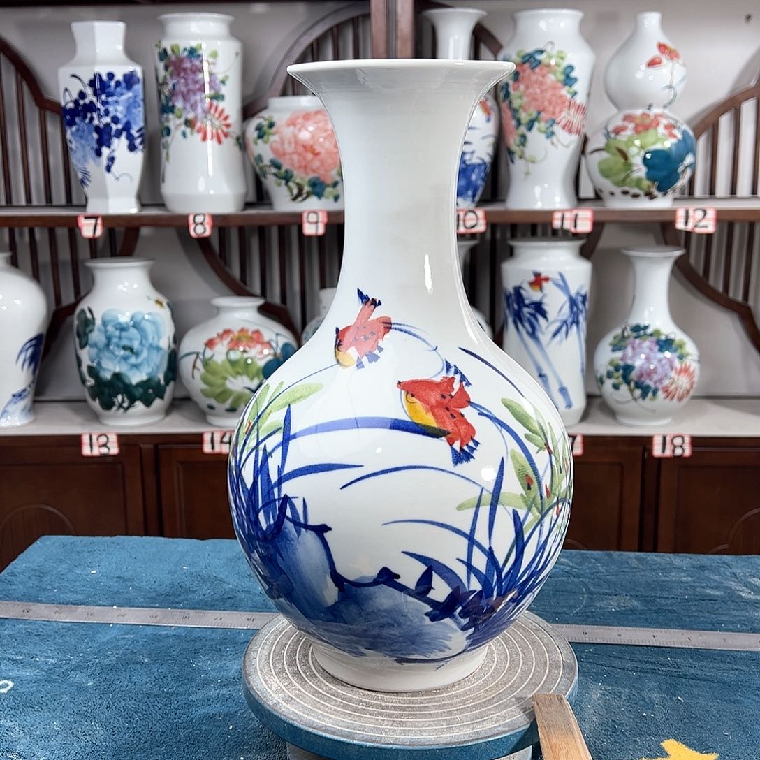 摆件景德镇陶瓷赏玉