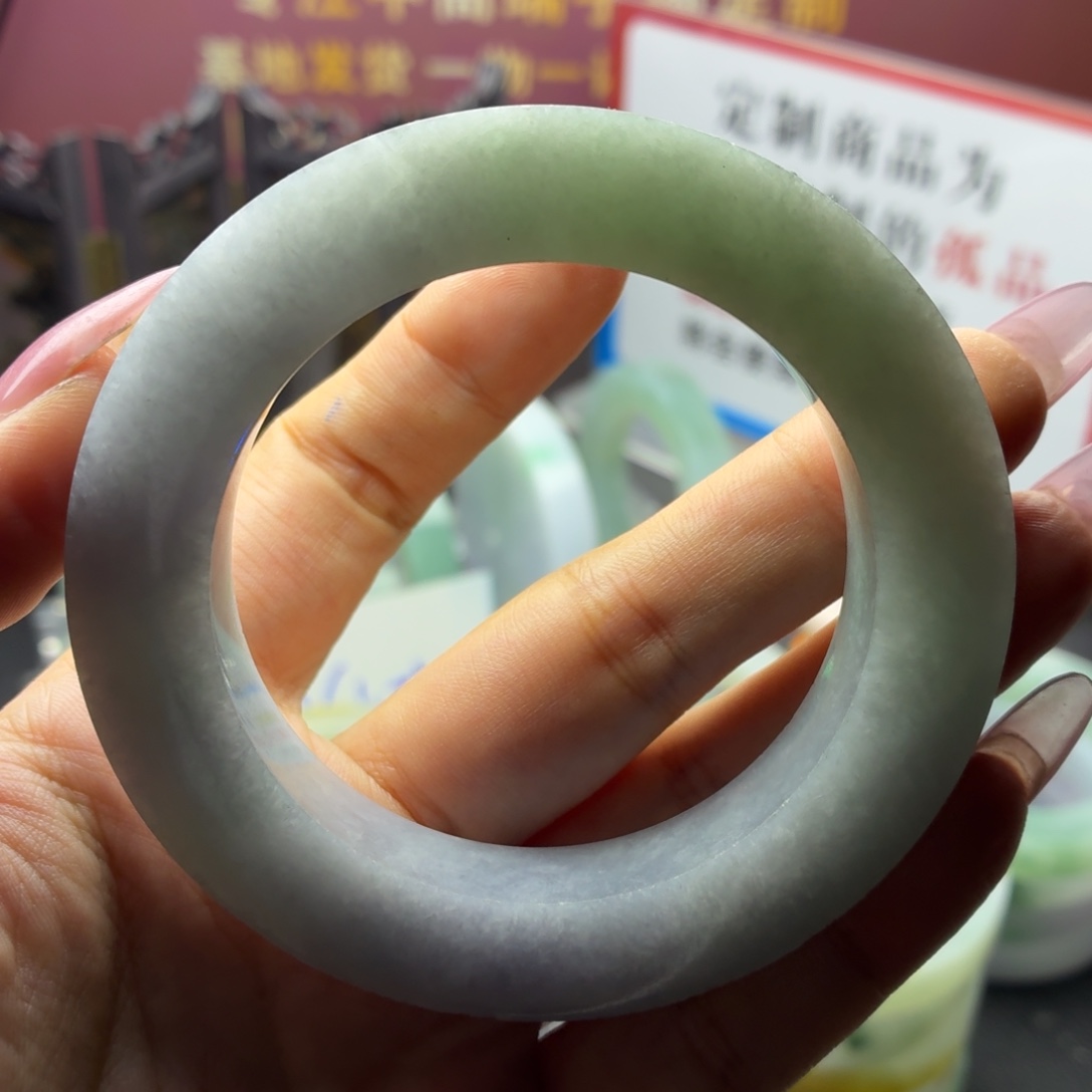 石***榴定制翡翠未镶嵌缅A翡翠多样性发一