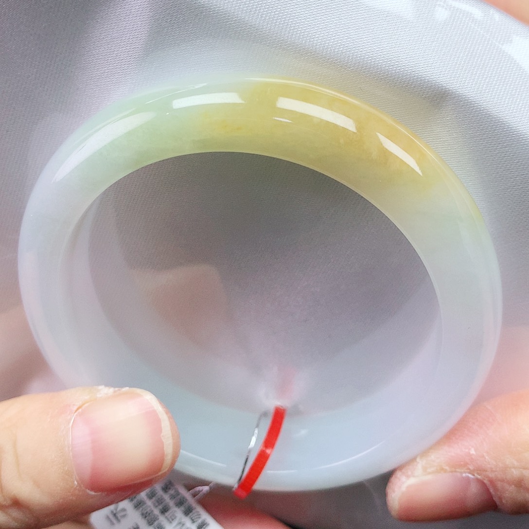 翡翠手镯未镶嵌50圈