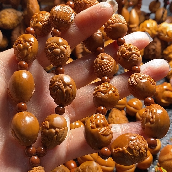 吊坠橄榄核罗汉手持