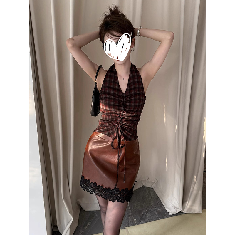 挂脖格子v领无袖衬衫女春夏设计感吊带背心上衣蕾丝边半身裙套装