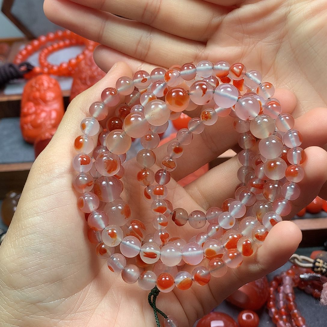 南红玛瑙冰飘塔珠未镶嵌清*