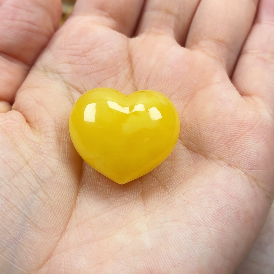 未镶嵌颈饰蜜蜡焦皮屁桃爱心