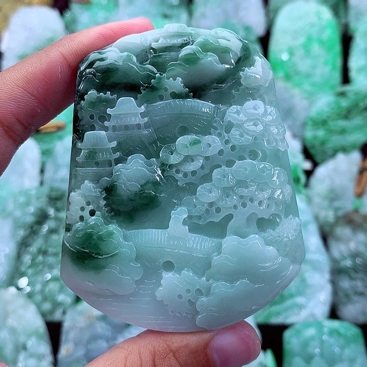 天然A货翡翠山水牌