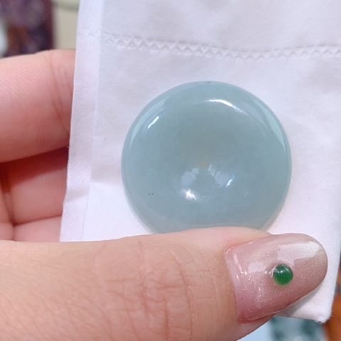 颈饰未镶嵌翡翠平安扣