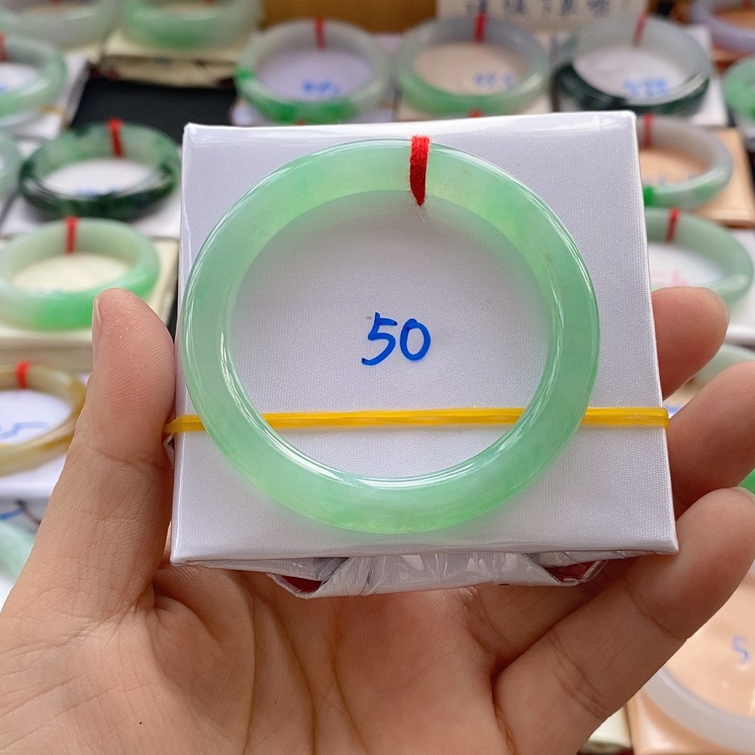 翡翠手镯未镶嵌11号