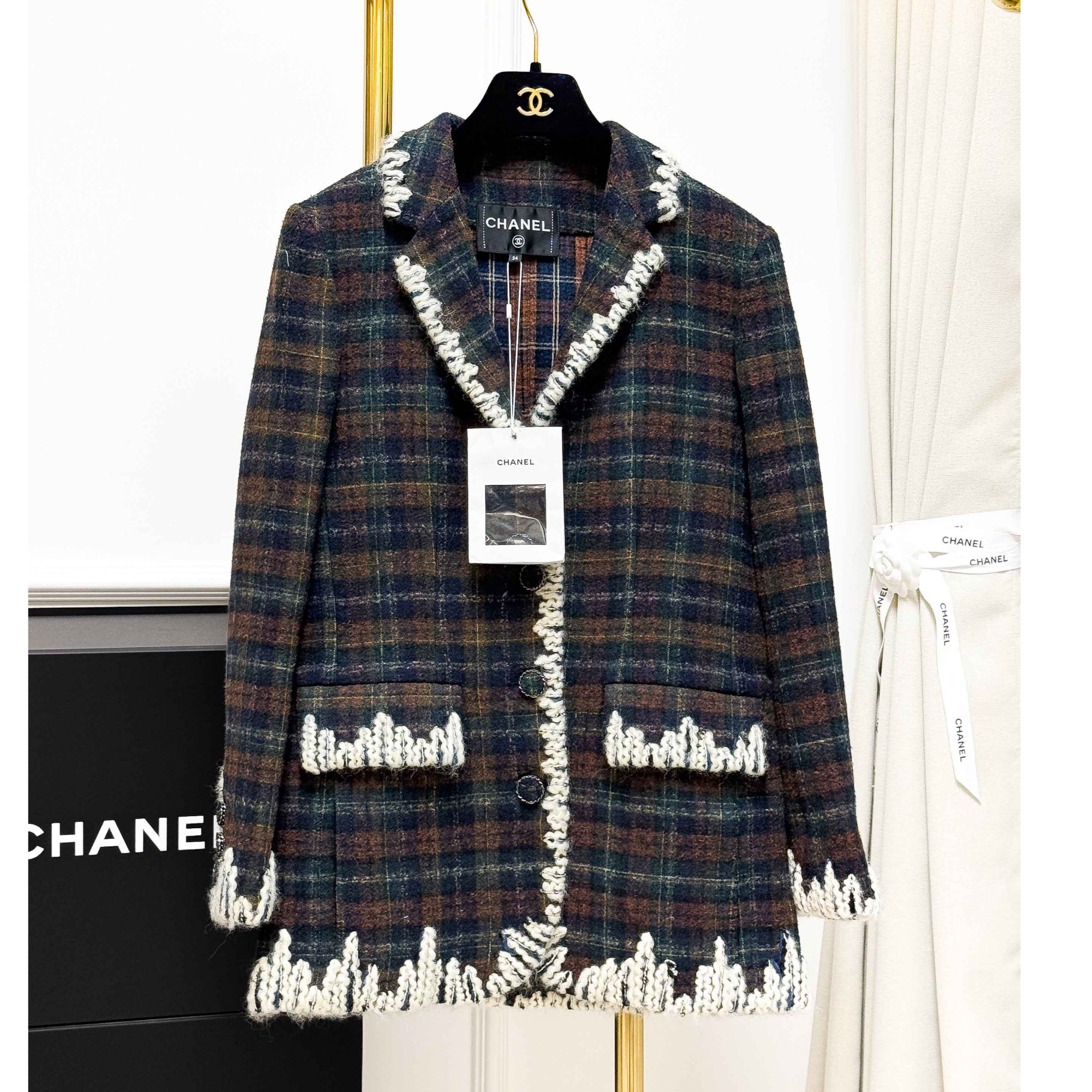 99新 Chanel/香奈儿 34码 红色拼蓝色拼绿色 格子 白色边 外套
