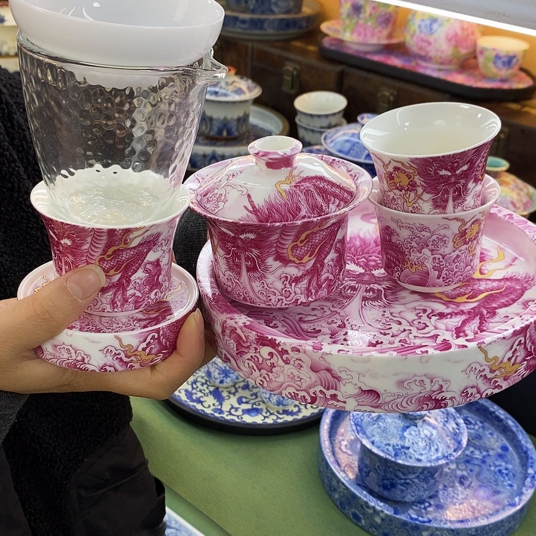 盖碗里的水煮开后放入