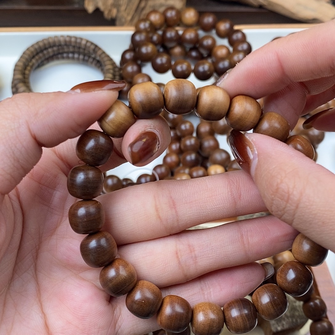 木***李无事牌檀香木全沉水百年10*11印度迈索尔檀香百年