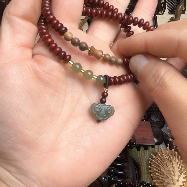 红酸枝木类檀木手串蝴蝶