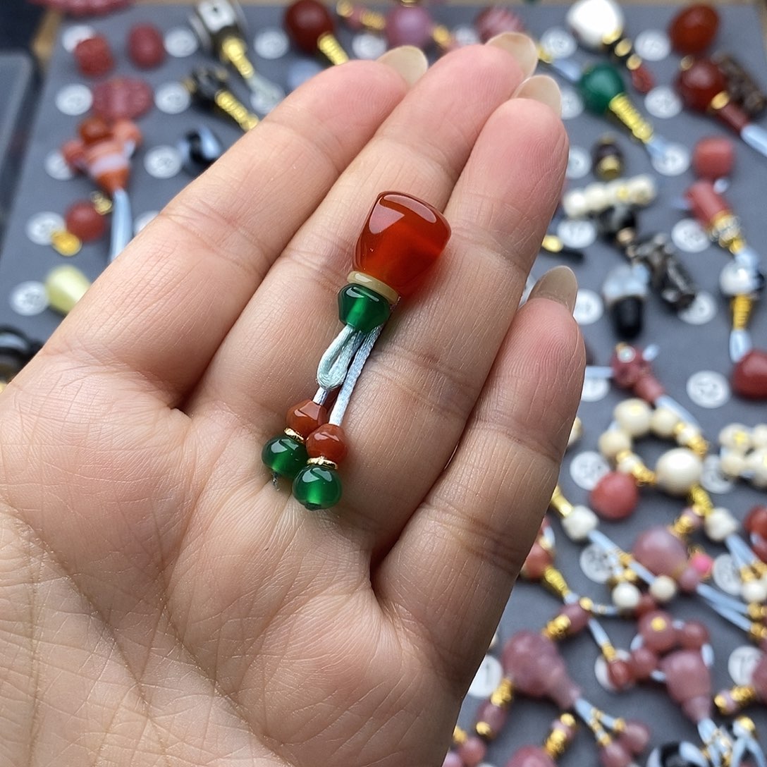 玛瑙/玉髓未镶嵌饰品