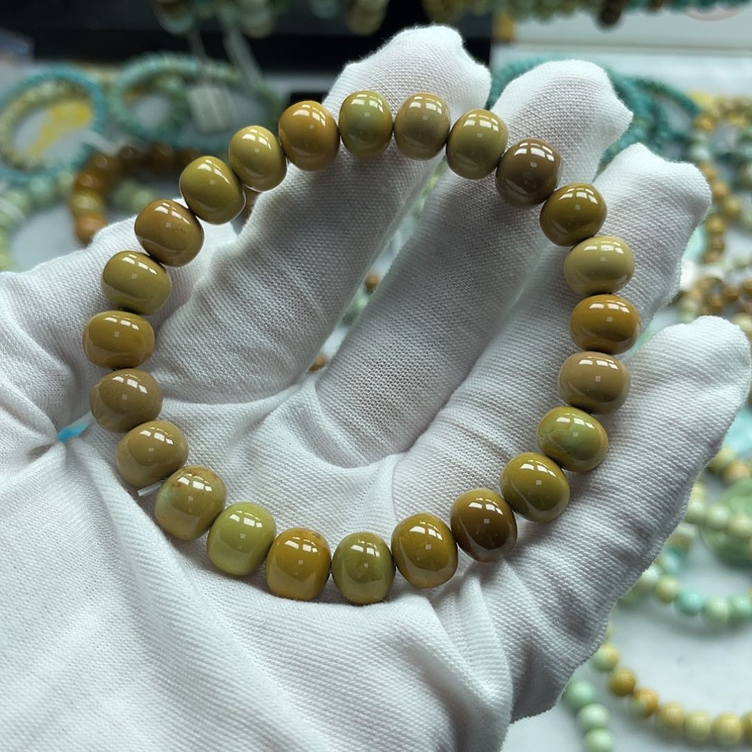 欣***欣绿松石未镶嵌珠宝奇石