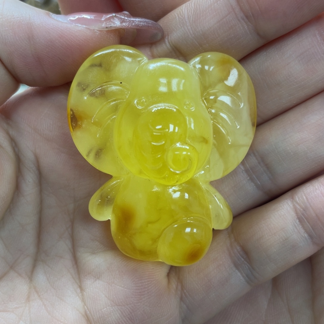 琥珀裸石未镶嵌13.9克大象