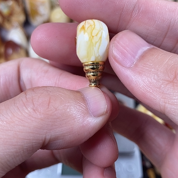 裸石琥珀未镶嵌我