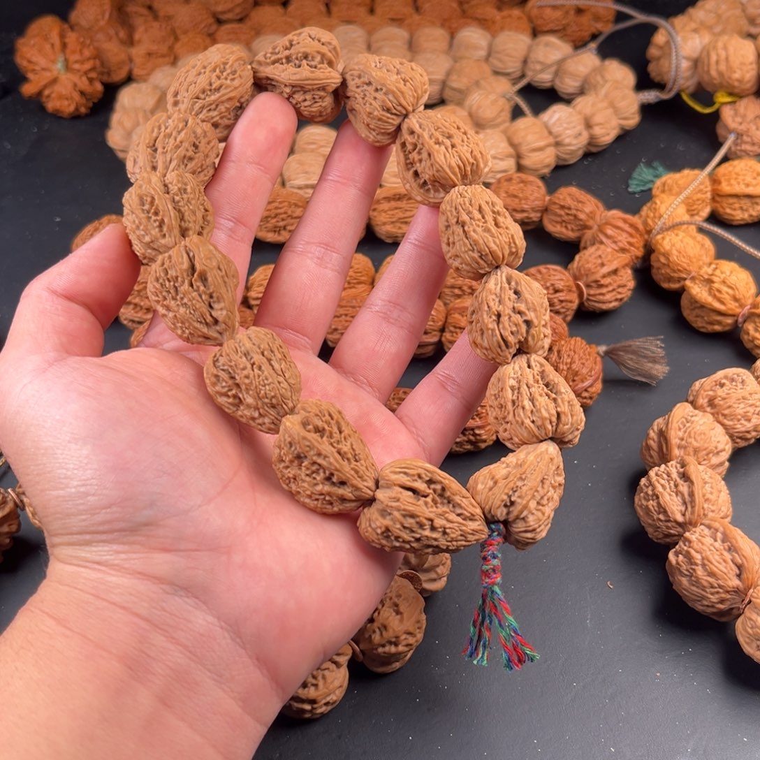 用***4吊坠文玩核桃南疆核桃