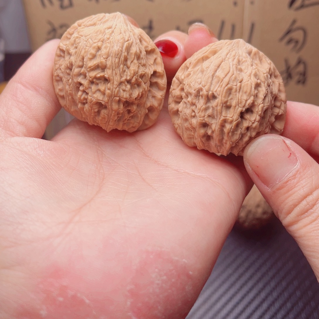 文玩核桃吊坠绣球43尺