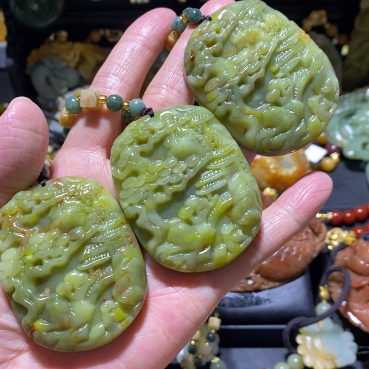 岫玉岫玉吊坠未镶嵌