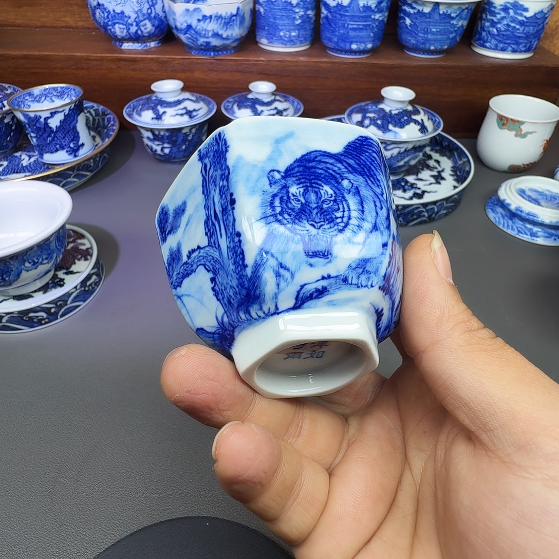 泥塑主人杯手工手绘