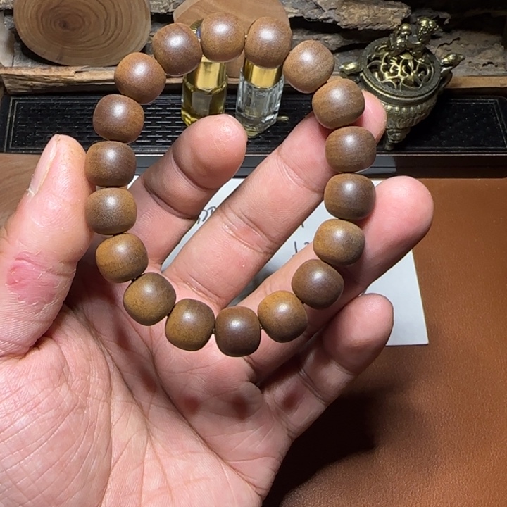 檀香木手串/手链迈索尔老山檀香11×12黑肉横纹枯枝料