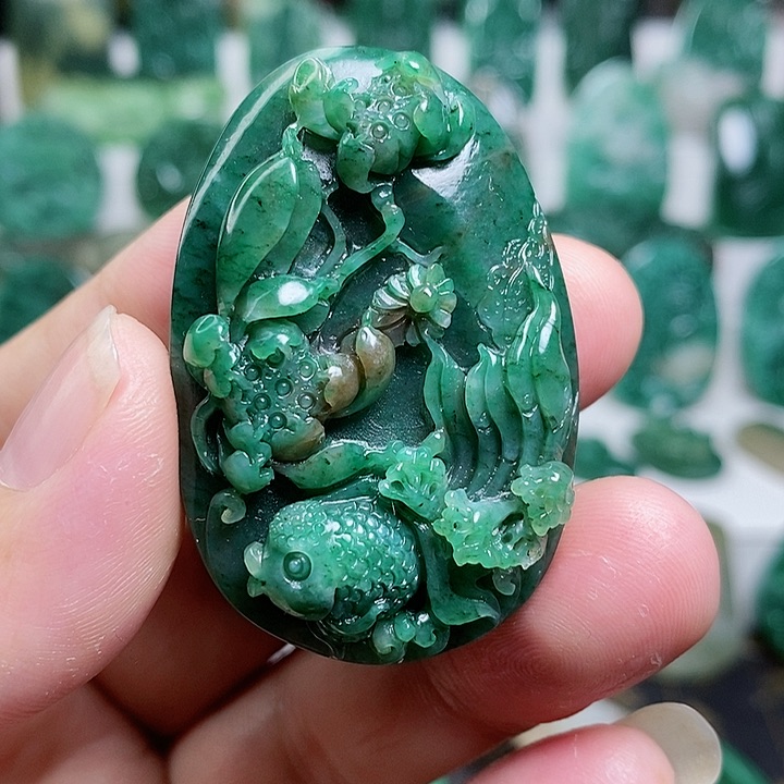 未镶嵌独山玉颈饰