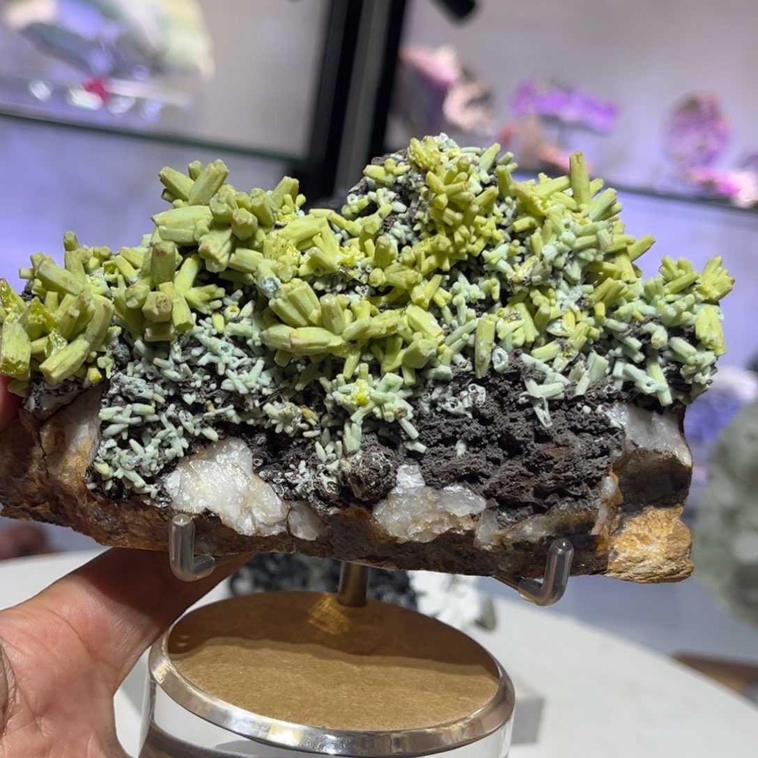 竹***徒石材水磷铝铅矿标本
