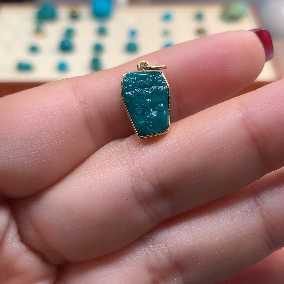 绿松石配饰18K金镶嵌