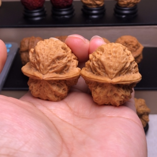 文玩核桃把件龙*兔碧波金蟾23